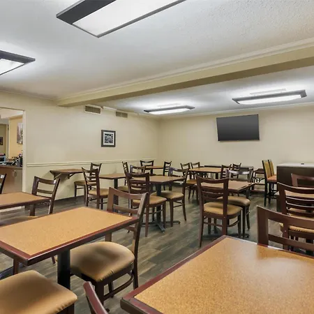 Best Western Plus Garden Court Inn-2