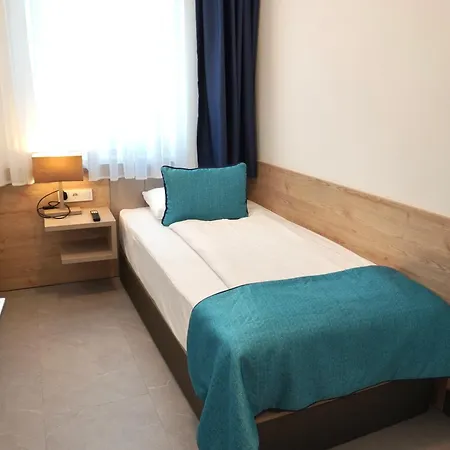 Hotel Atlas Halle-2