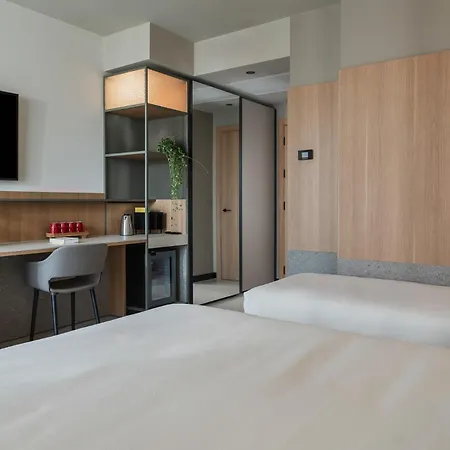 Aqua Hotel-2