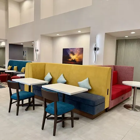 Hampton Inn & Suites Houston Rosenberg-3