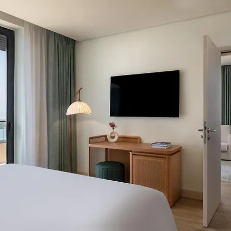 Yas Plaza Mangroves By Ihg-2