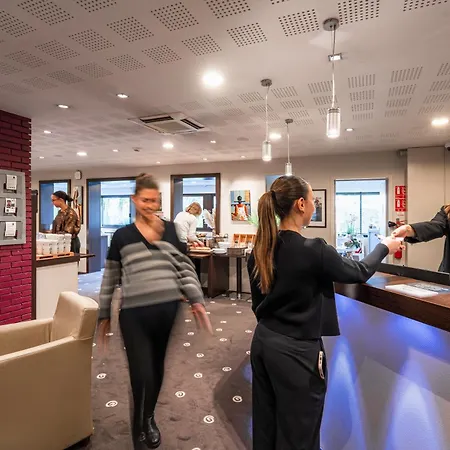 Kyriad Rennes Nord Hotel-2