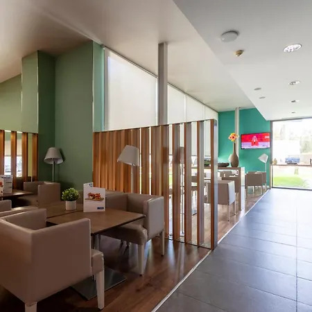 Travelodge Malaga Airport-2
