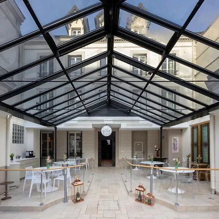 Hotel Jean Moet-2