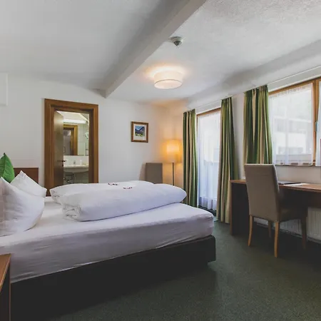 Hotel Montfort-3