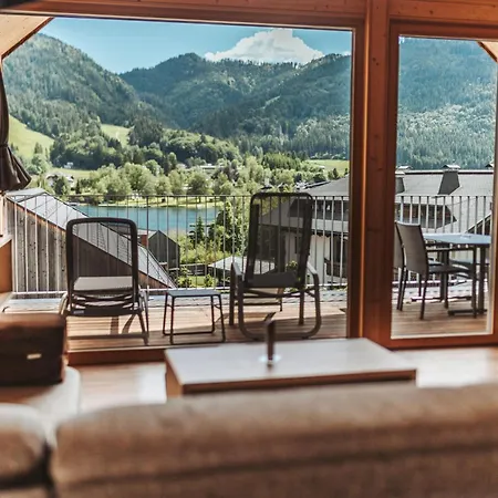 Regitnig GmbH - 4 Sterne Hotel und Chalets-3