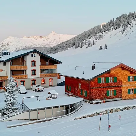 Gasthaus & Pension Alphorn-2