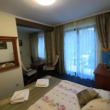 Hotel Spinaker-2
