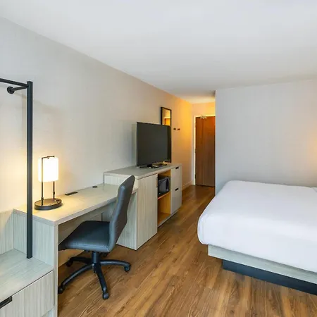 Comfort Inn Sydney - Cape Breton-3