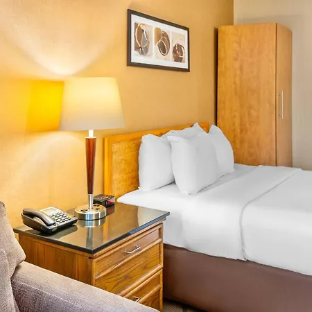Comfort Inn Pembroke-3