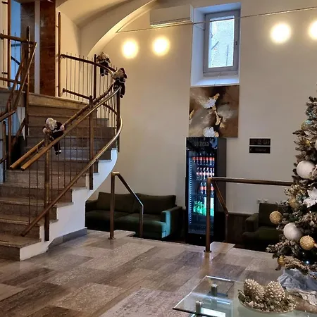 Hotel Emonec-3