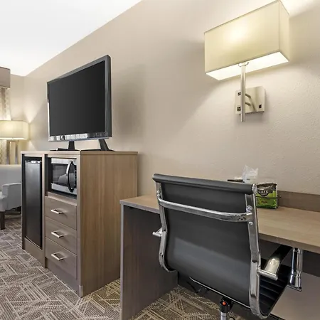 Best Western Kettleman City Inn & Suites-2