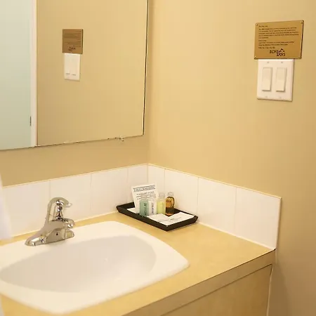 Best Maple Inn - Drayton Valley-3