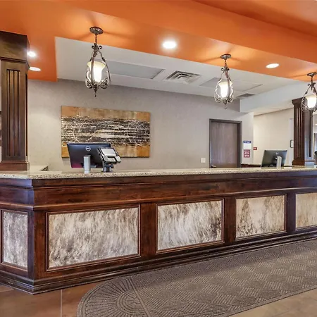 Best Western Plus Cimarron Hotel & Suites-2