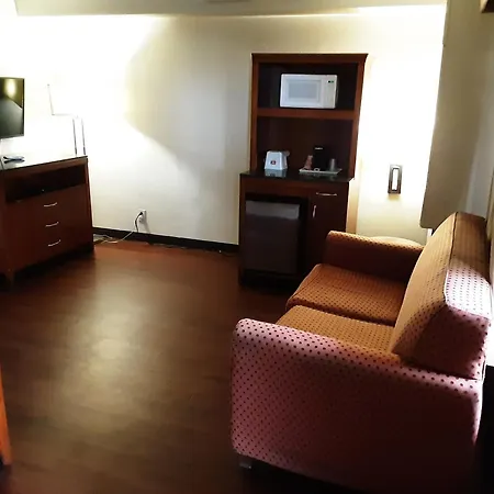 Econo Lodge Inn & Suites Griffin North-2