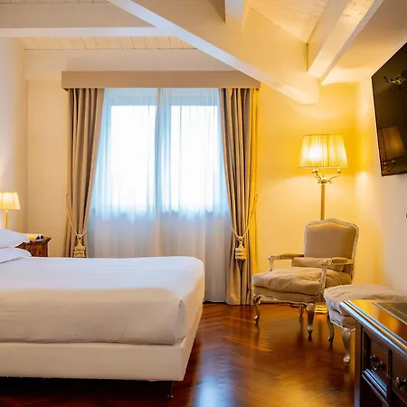 Hotel Villa Michelangelo-2
