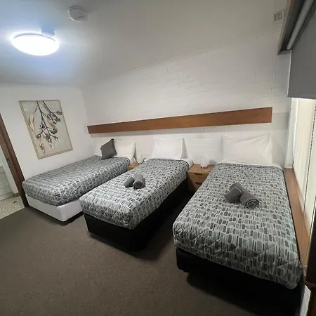 Orana Motor Inn-2