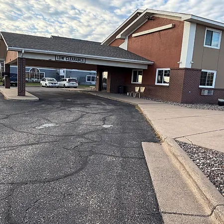 Coratel Inn And Suites By Jasper Stillwater-3