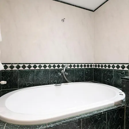 Hotel Maxim-2