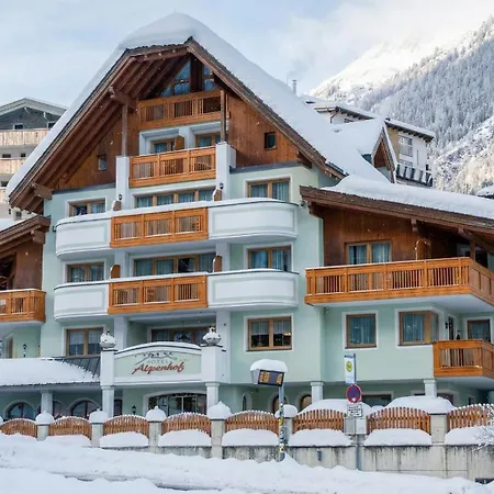 Hotel Garni Alpenhof-3