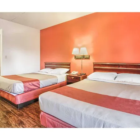 Motel 6-Windsor, On-3