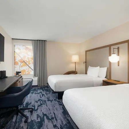 Fairfield By Marriott Inn & Suites Clinton-2
