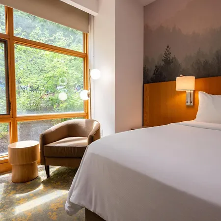 Cedarbrook Lodge-3