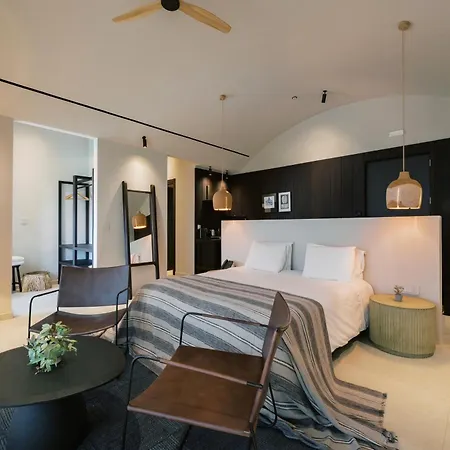 Kouros Exclusive Suites - Adults Only-2