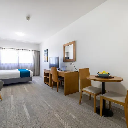 Mainstay Suites Mackay-3