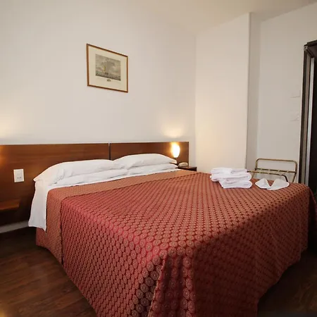 Hotel Salieri-2