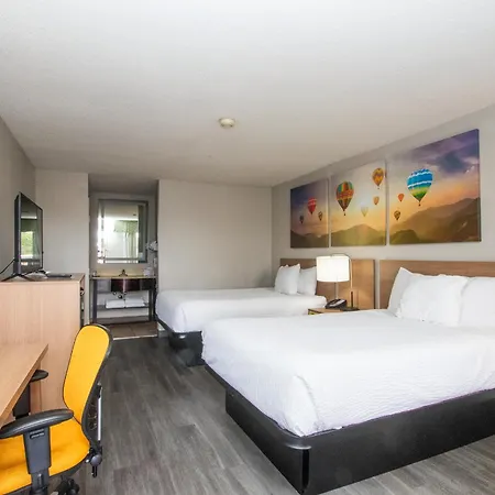 Days Inn & Suites By Wyndham Albuquerque North-2