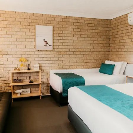 Kennedy Drive Boutique Motel & Nursery- Close To City Centre & Airport-2