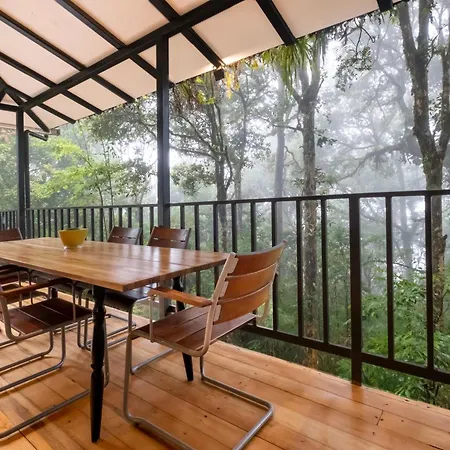 Dantica Cloud Forest Lodge-3