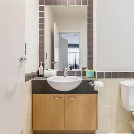 Punthill Apartment Hotel - Flinders Lane-3