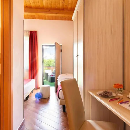 Simon Hotel-2