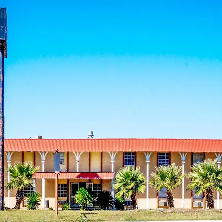 Woodfield Inn & Suites Hotel O, Yoakum Tx 111-2