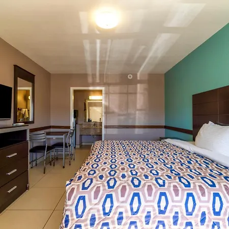 Woodfield Inn & Suites Hotel O, Yoakum Tx 111-3