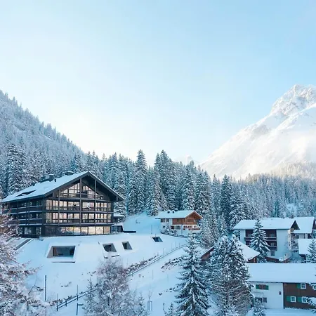 Hotel Kristberg In Lech With Spa, Outdoor Pool And View-3
