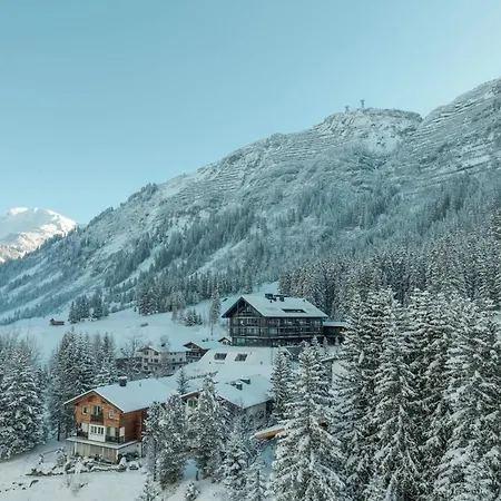 Hotel Kristberg In Lech With Spa, Outdoor Pool And View-3