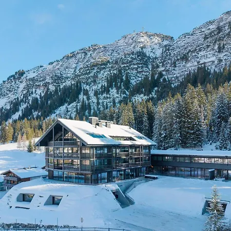 Hotel Kristberg In Lech With Spa, Outdoor Pool And View-2