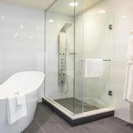 Delta Hotels By Marriott Waterloo-2