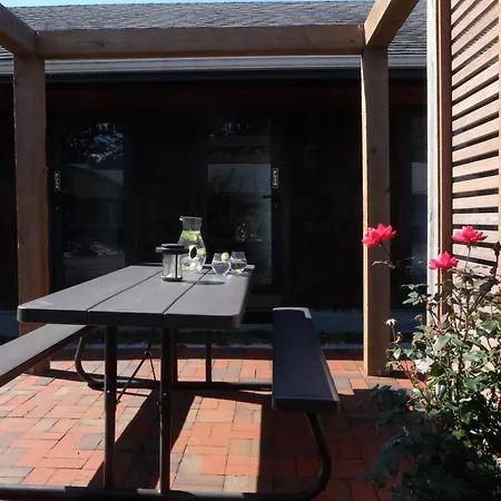 Cape Cod Veranda-3