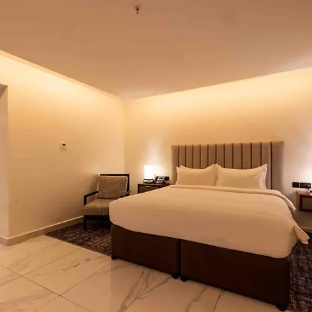 Palms By Eagles Airport City-2