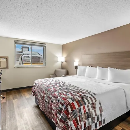 Red Roof Inn Ames-3