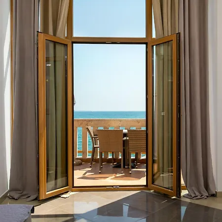 Rotonda Inn Novigrad-2