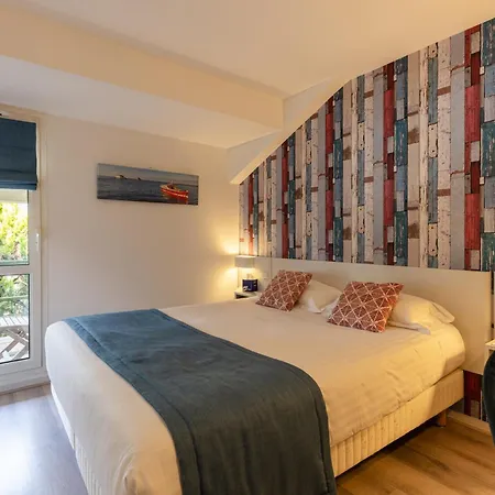 Pey La Tour - Logis Hotels & Restaurant-2