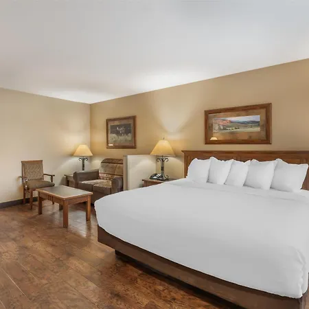Best Western Plus Kelly Inn & Suites-3