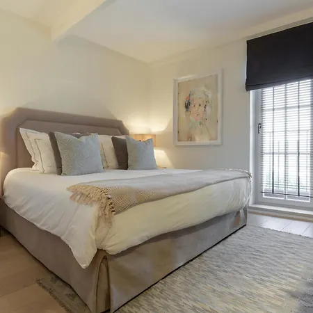Mougins Luxury Retreats-3