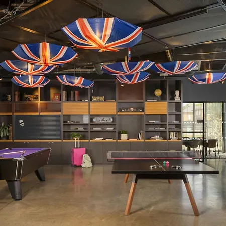Moxy London Heathrow Airport-2