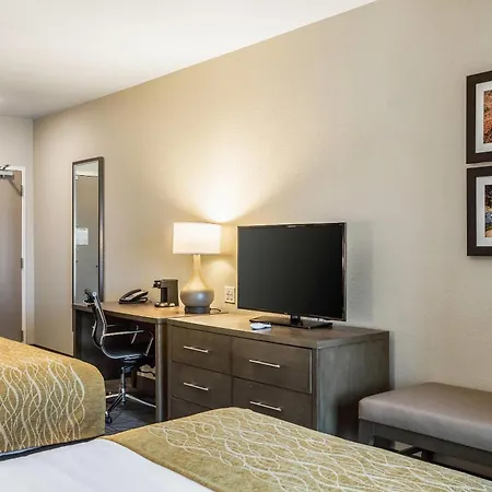 Comfort Inn & Suites Salt Lake City Airport-2